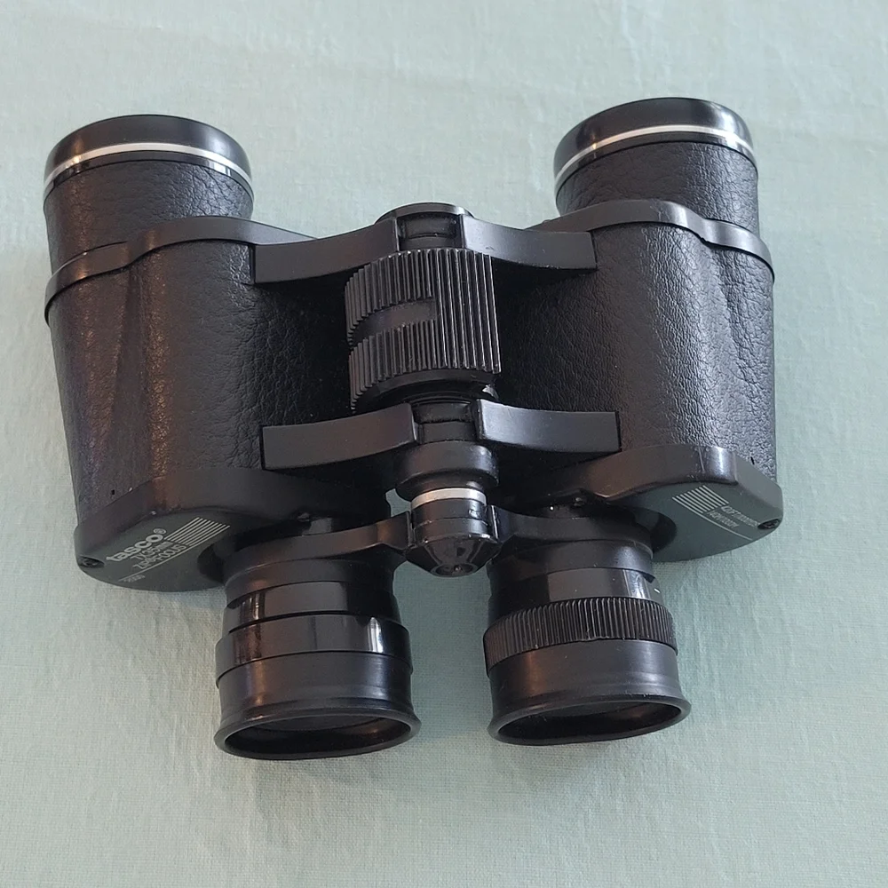 Vintage, Tasco Binoculars, zip 7X35WA Focus 2000.420 Ft 1000 Yards 140M/1000M